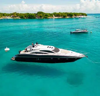 Things to do in Cartagena Colombia : Yacht and Boat Rental | Colombia Luxury Group en Baru